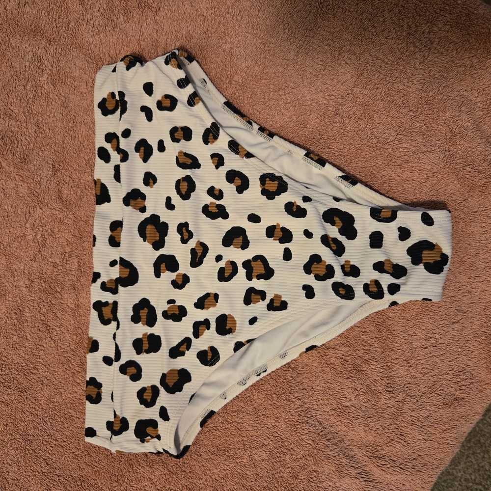 Xhilaration Leopard Print Bikini Bottom